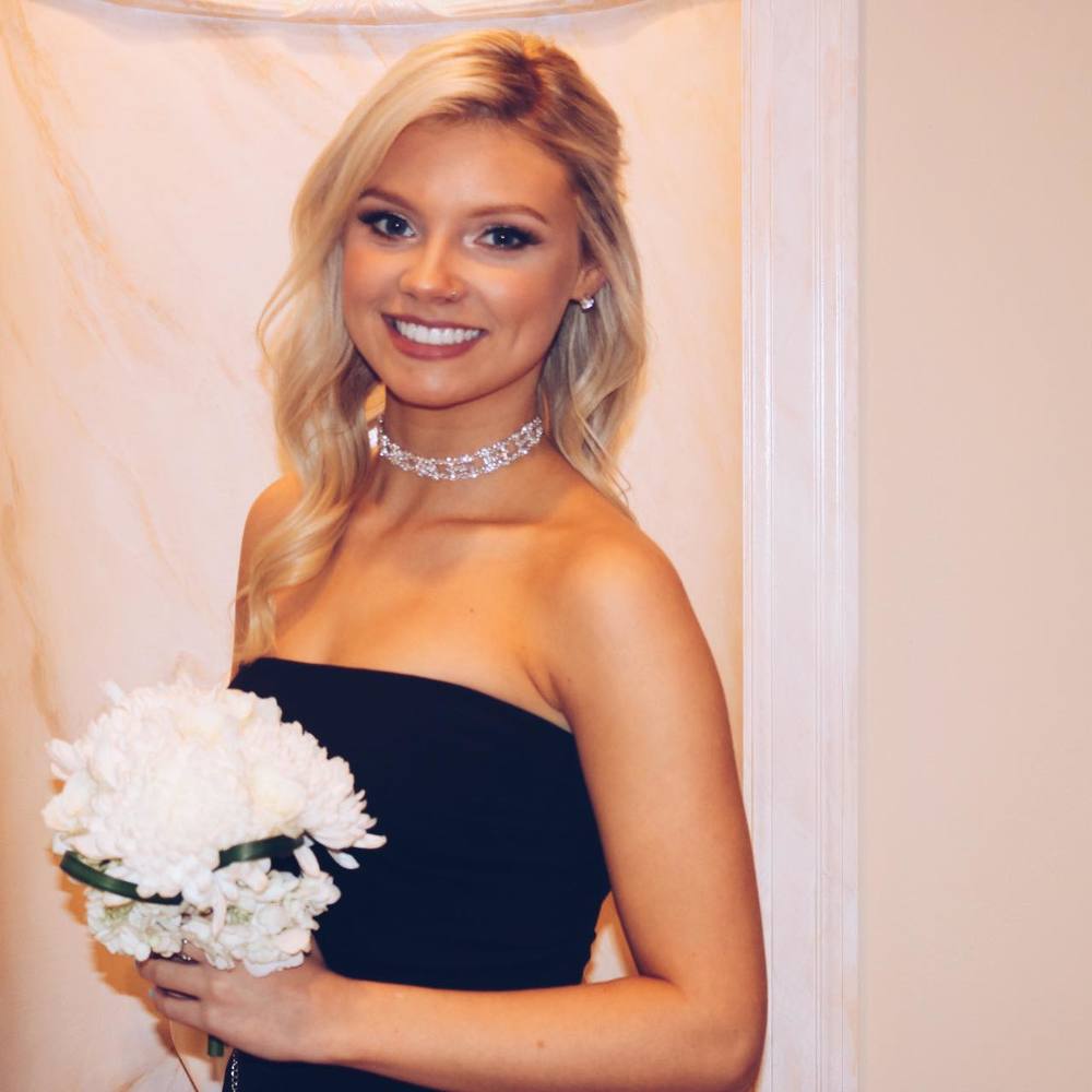 Meet your Posher, Kayla